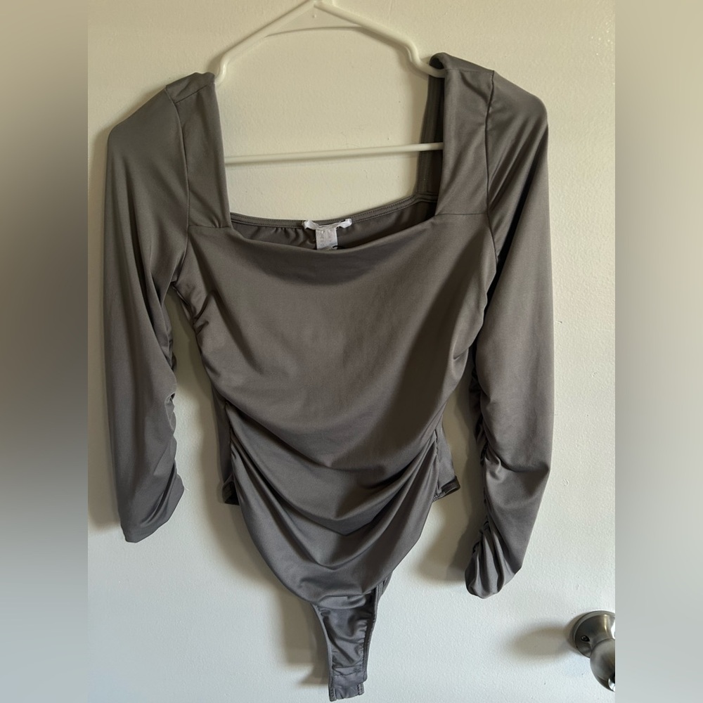Elegant Gray Women's Top